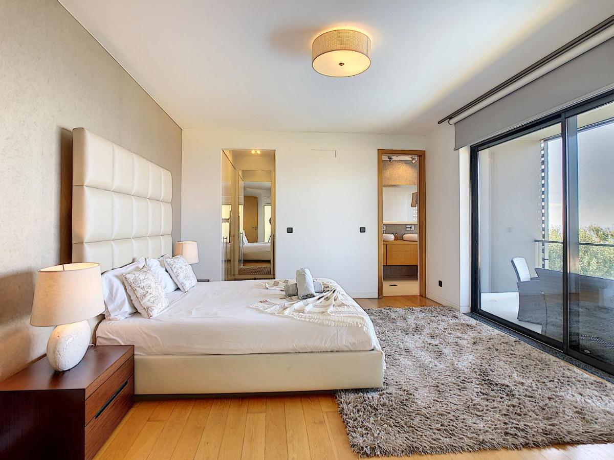 Villa Vitoria - By Lovelystay ฟุงชาล ภายนอก รูปภาพ