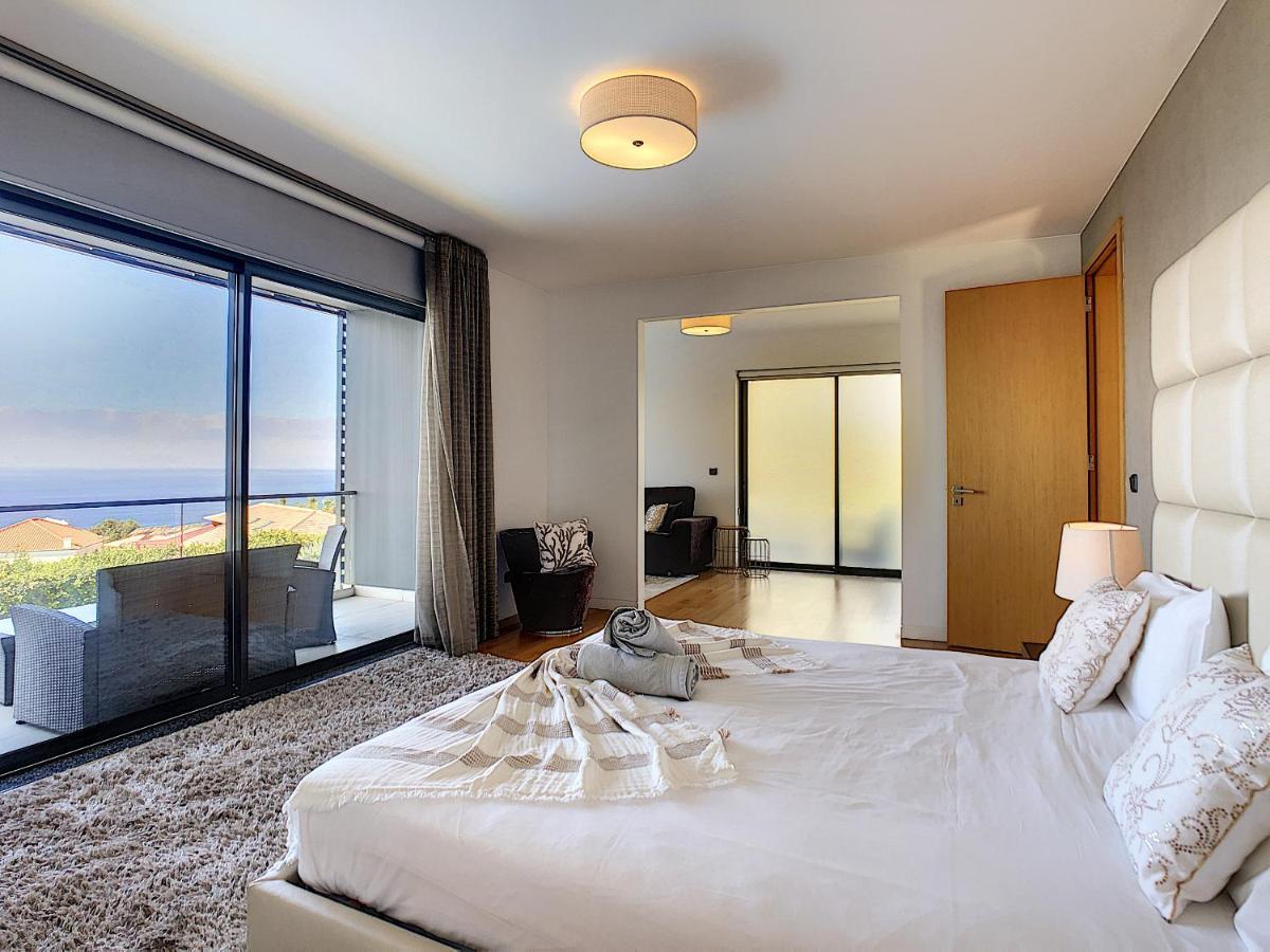 Villa Vitoria - By Lovelystay ฟุงชาล ภายนอก รูปภาพ