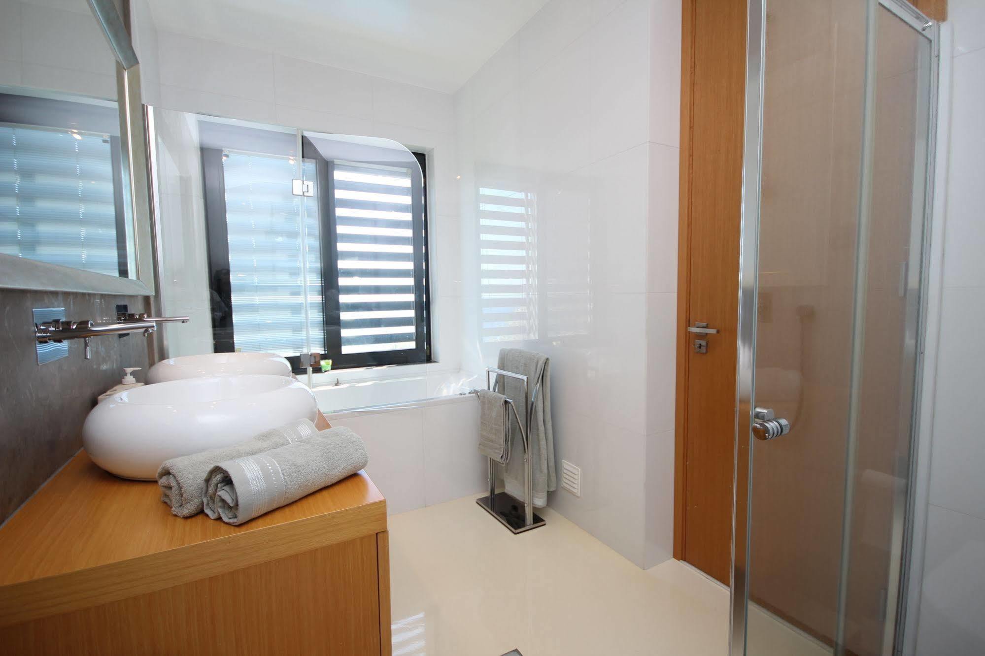 Villa Vitoria - By Lovelystay ฟุงชาล ภายนอก รูปภาพ